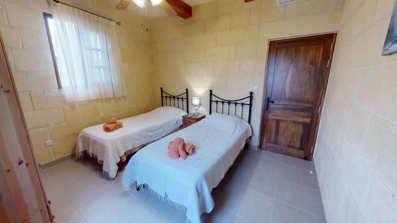 Qala Bed&Breakfast With Swimming Pool - Il-Wenniessa Экстерьер фото